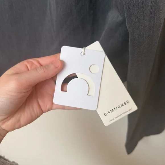 Commense NWT Gray Top - Picture 3 of 9